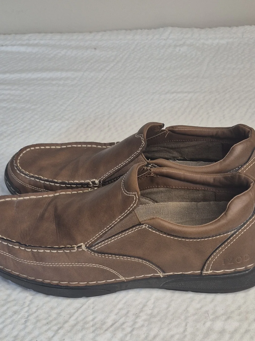 IZOD Mens Brown Slip-On Loafers Contrast Stitching Rubber Sole Round Toe